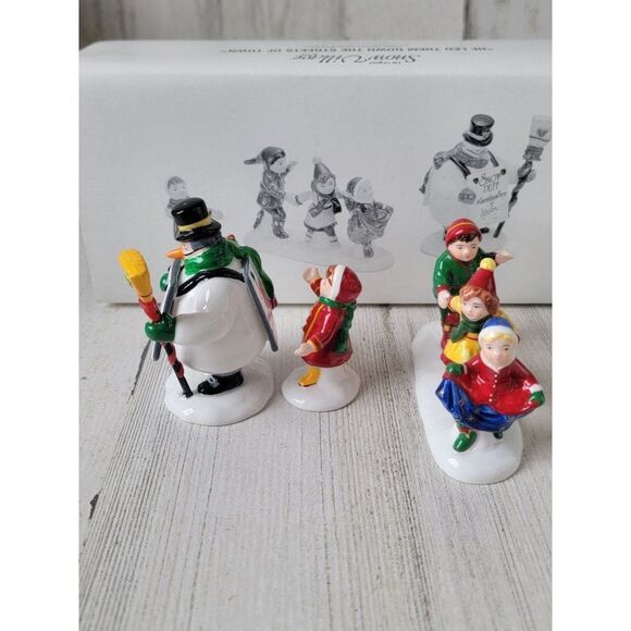 Dept 56 54927 He Led Them Down The Streets Of Town village accessory xmas - Picture 5 of 9